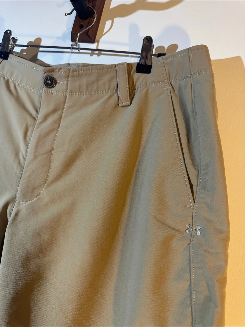 Under Armour Men's Tan Flat-Front Performance Shorts